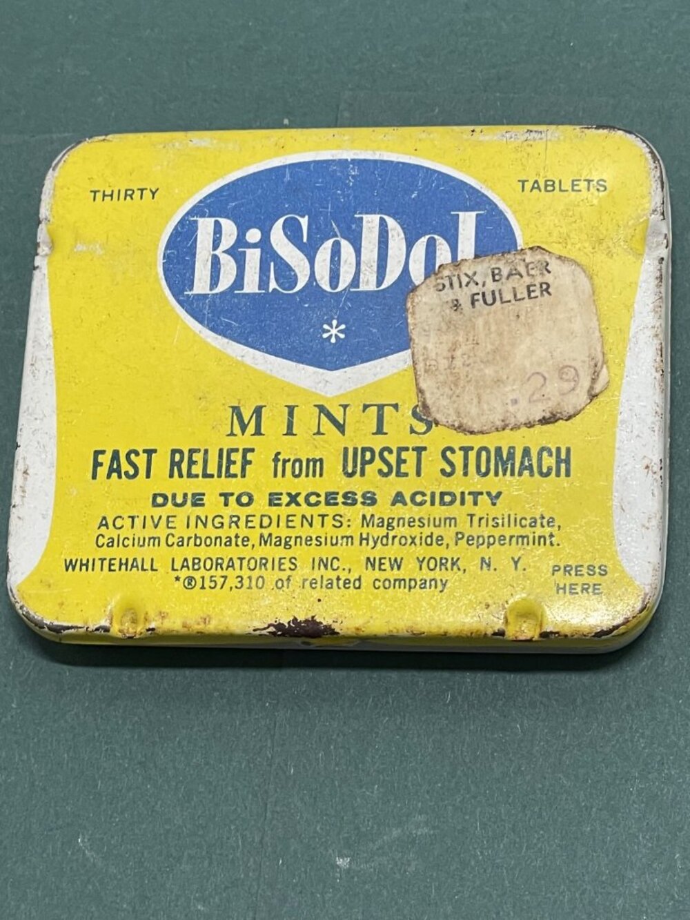 Vintage BiSoDol Mints Antacid Tin Whitehall Labs New York 1950s Pocket Tin